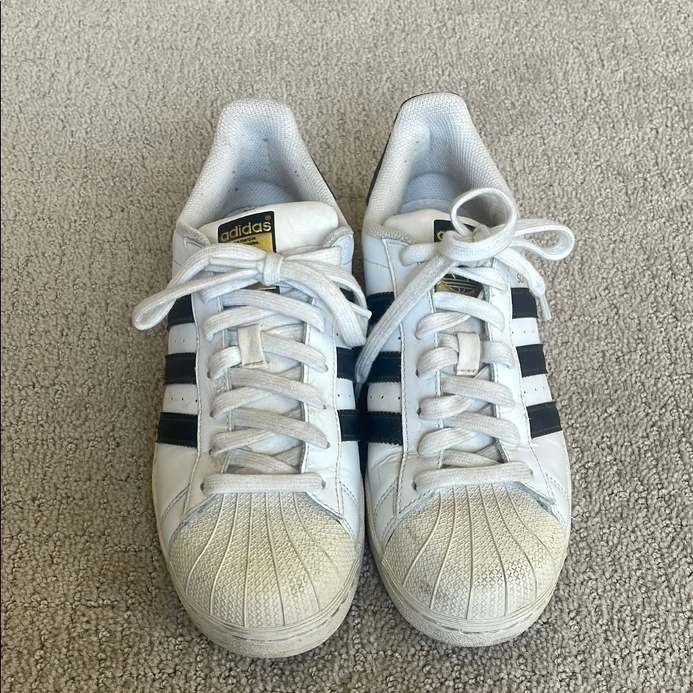 Adidas Superstar Sneakers